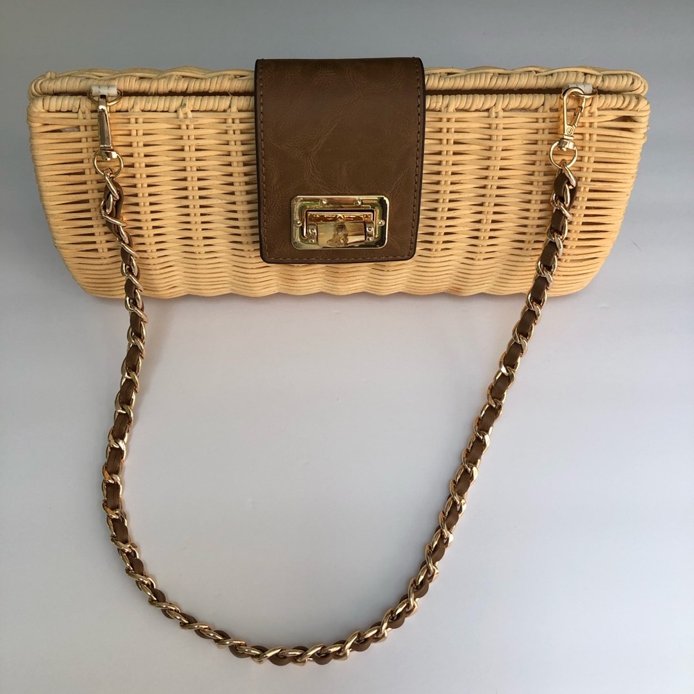 Woven Straw Shoulder Bag with Brown Trim and Gold Chain - Picture 2 of 9